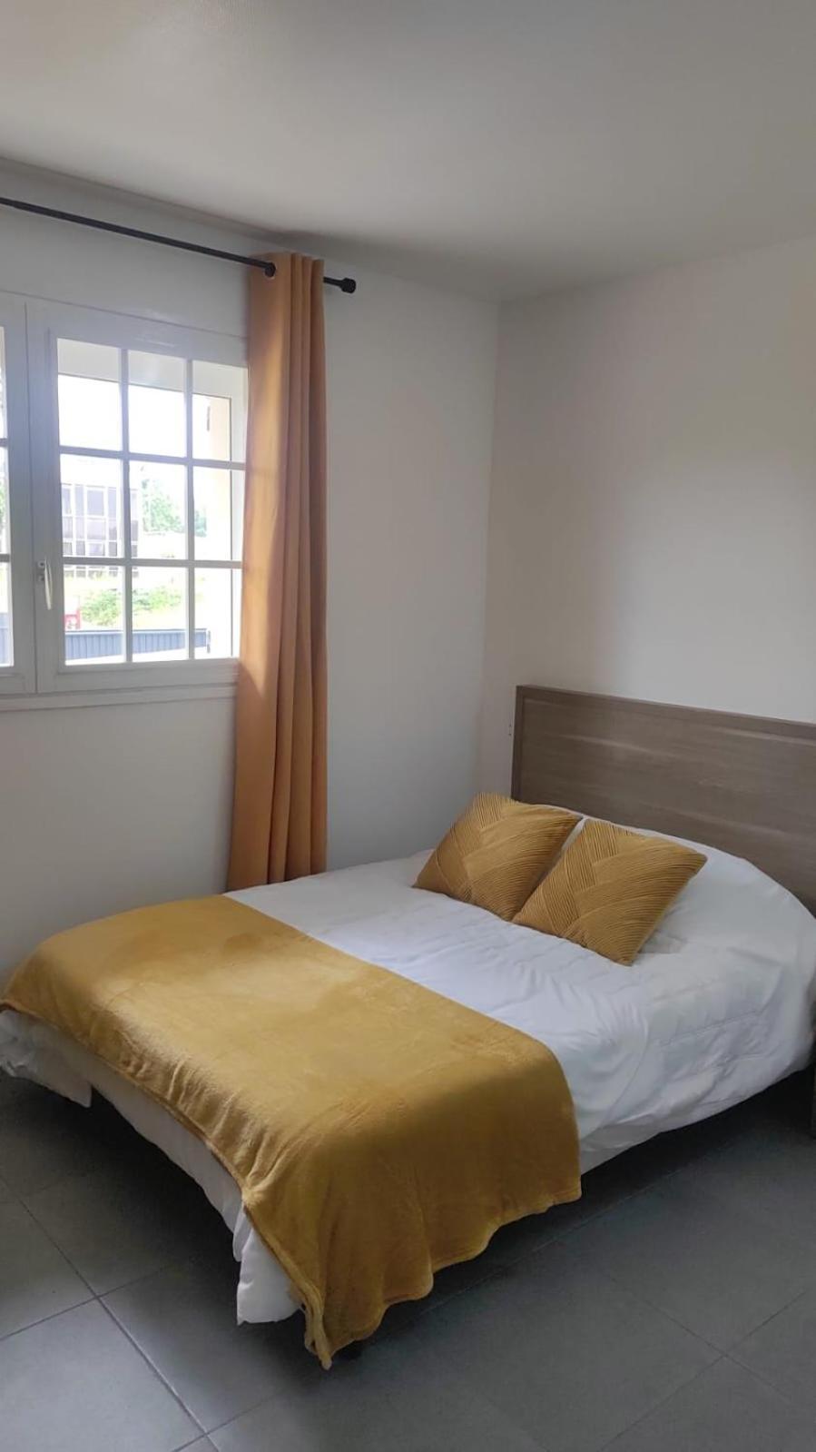 Appartement 1 , Disneyland - Parking Gratuit - Maison Des Platanes Meaux Exterior photo