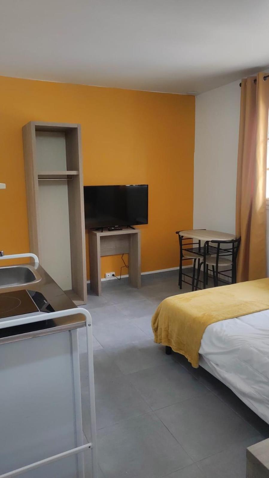 Appartement 1 , Disneyland - Parking Gratuit - Maison Des Platanes Meaux Exterior photo